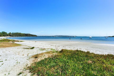 Waterfront At Sunset Boulevard Soldiers Point - Accommodation Perth 5