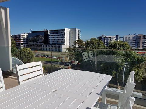 Beau Monde Apartments Newcastle - Worth Place Apartment - Accommodation Perth 0