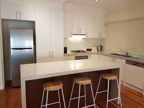 Healesville House - Fig Tree House - Accommodation Perth 2