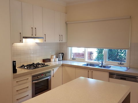 Healesville House - Fig Tree House - Accommodation Perth 4