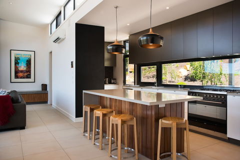Aura House - Perth Resorts 3