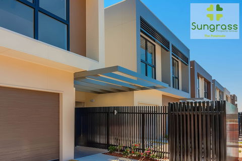 The Peninsula At Hope Island - Accommodation Perth 5