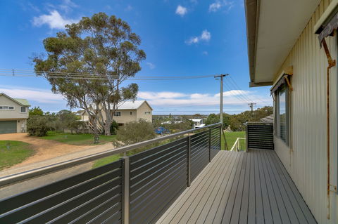 Stradbroke - Accommodation Perth 0