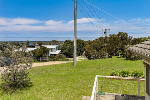 Stradbroke - Accommodation Perth 2