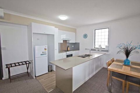 Morisset Serviced Apartments - Perth Resorts 5
