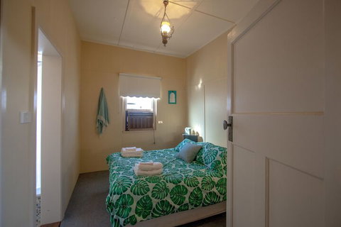 Charleston House - Mathoura - Perth Resorts 7