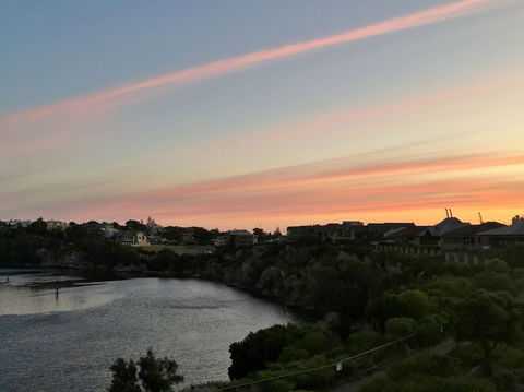 River Front Architect Villa - Accommodation Perth 4