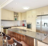 Beachfront Resort 2 Bedroom High Floor - Accommodation Perth