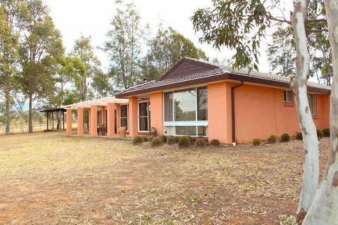Verona Vineyard Cottage - Perth Resorts 1