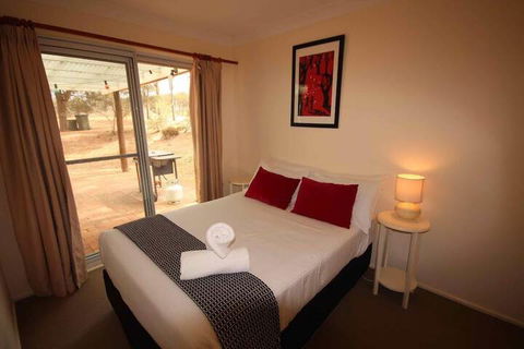 Verona Vineyard Cottage - Perth Resorts 6