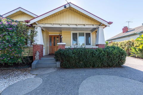Gorgeous Family Retreat Next To The CBD - Accommodation Perth 5