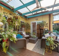 Gorgeous family retreat next to the CBD - Accommodation Perth