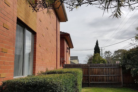 Clayton Apartment - Accommodation Perth 2