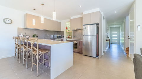 Birch Holiday House - Accommodation Perth 1