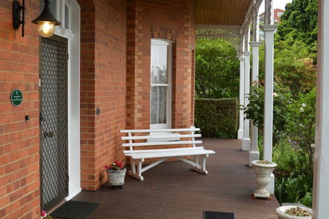 The Dragonfly North West - Accommodation Perth 2