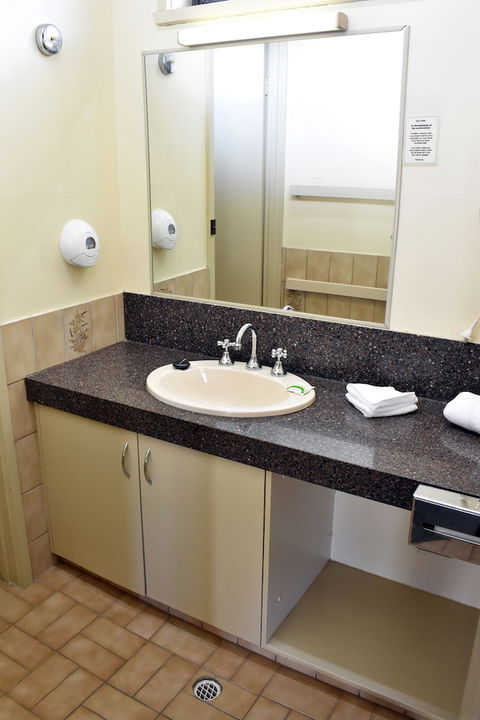 River Motel - Accommodation Perth 5