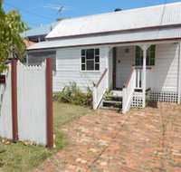Charming Private 3-Bedroom Cottage By The Bay - Accommodation Perth