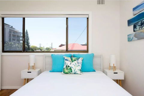 EJ Homes At The Entrance - Accommodation Perth 5