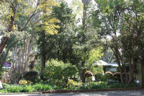 Two Sisters Chalets - Accommodation Perth 0