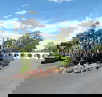 Azalea Motel - Perth Resorts