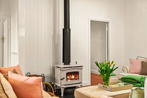 Frangipani House - Accommodation Perth 7