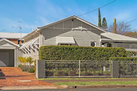 Frangipani House - Accommodation Perth 4