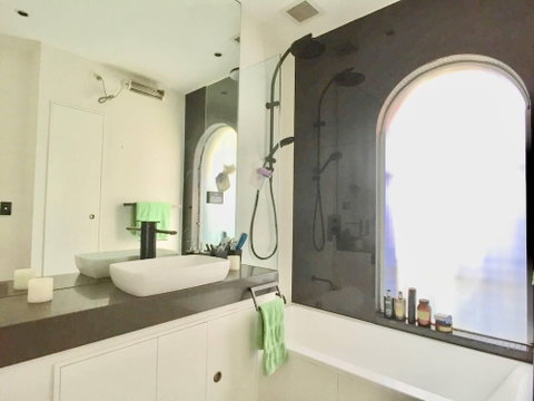 3 Storey Home Close Walk To Fox Studios SCG & City - Accommodation Perth 2