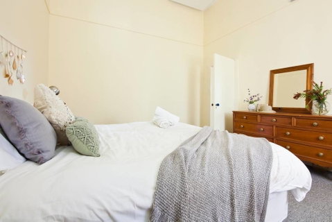 WB319 Chatswood Charmer Roomy 3 Bed Apartment - Accommodation Perth 0