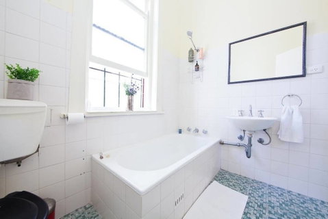 WB319 Chatswood Charmer Roomy 3 Bed Apartment - Accommodation Perth 5