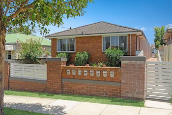 Mayfield Short Stay Apartments - Accommodation Perth 3