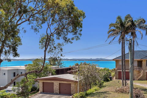 Ronald Avenue Unit 2 / 36 - Accommodation Perth 1