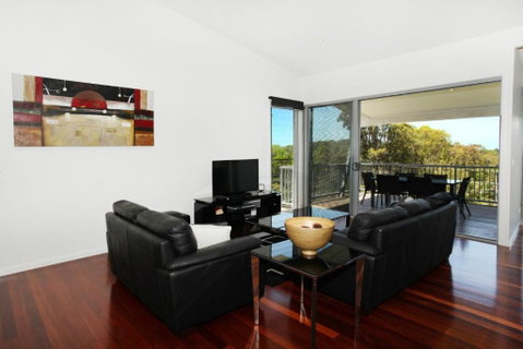 224 Centenary Heights Road Coolum Beach 500 Dollar Bond Linen Included - Accommodation Perth 3