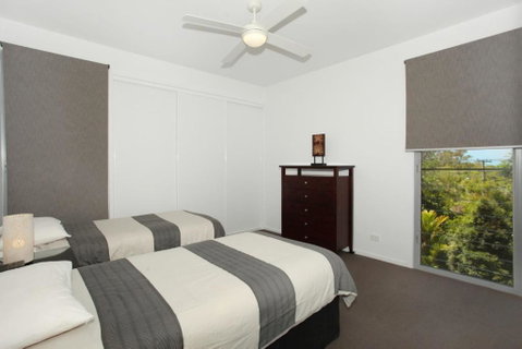 224 Centenary Heights Road Coolum Beach 500 Dollar Bond Linen Included - Accommodation Perth 5