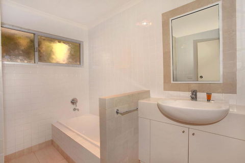 32 Barra Crescent Coolum Beach. Bond 500 FOXTEL WIFI Linen Supplied - Perth Resorts 4
