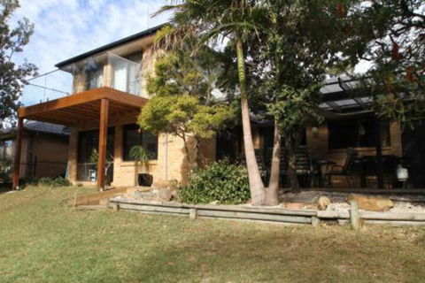 Thora Street Waterfront - Accommodation Perth 6