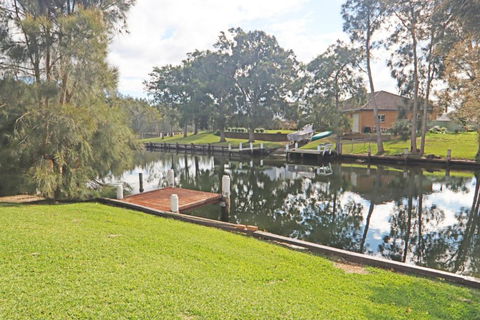 Paradise On The Water - Accommodation Perth 2