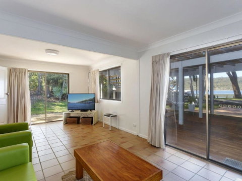Reflections - Accommodation Perth 4