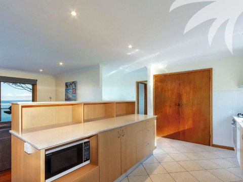 Sandbar View - Accommodation Perth 4