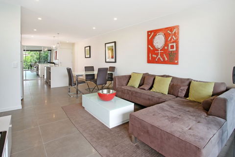 Back Of The Block Bulimba - Accommodation Perth 5