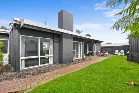 Mysa Anglesea Sleeps 7 WiFi Netflix Cafes Shops - Perth Resorts 6