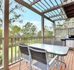 Villa Prosecco Located Within Cypress Lakes - Accommodation Perth
