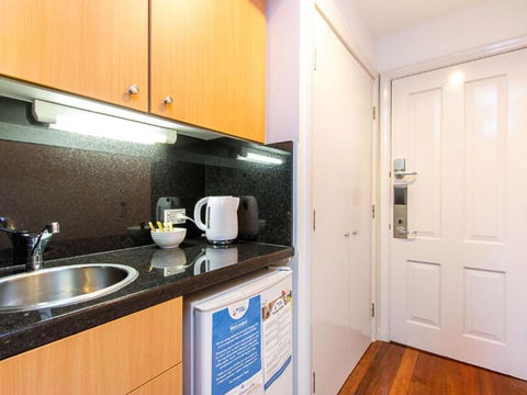 Villa Spa Executive 1br Burgundy Resort Condo Located Within Cypress Lakes Resort (nothing Is More Central) - Accommodation Perth 1