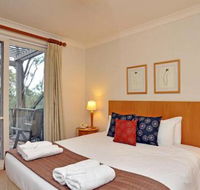 Villa Merlot Located Within Cypress Lakes - Accommodation Perth