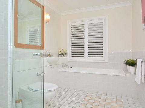 Villa 3br De Saran Resort Condo Located Within Cypress Lakes Resort (nothing Is More Central) - Accommodation Perth 3