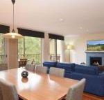 Villa 3br De Saran Resort Condo located within Cypress Lakes Resort nothing is more central - Accommodation Perth