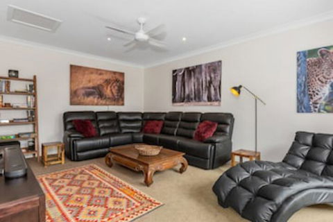 The Doggy Beach House At Salt - Accommodation Perth 0