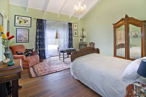 TRANQUILO BEACH HOUSE - Accommodation Perth 5