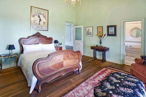 TRANQUILO BEACH HOUSE - Accommodation Perth 3