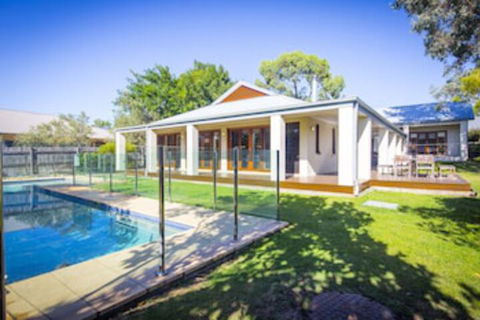 Potteroo - Perth Resorts 0