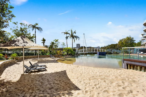 Resort Style 2 Bdrm In Homebush With Bay View - Accommodation Perth 0
